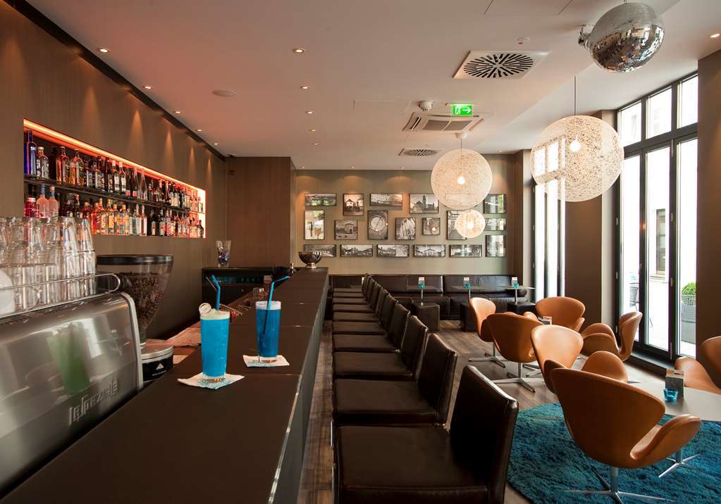 Motel One ساربروكن المطعم الصورة