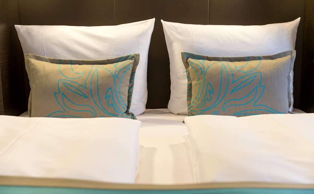 Motel One ساربروكن الغرفة الصورة